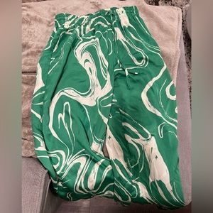 Vici green pants never worn pants